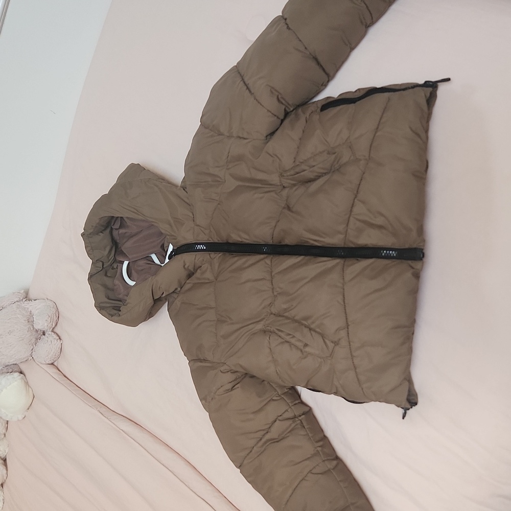 Zara kids warm brown stylish puffer coat with black hardware size 7